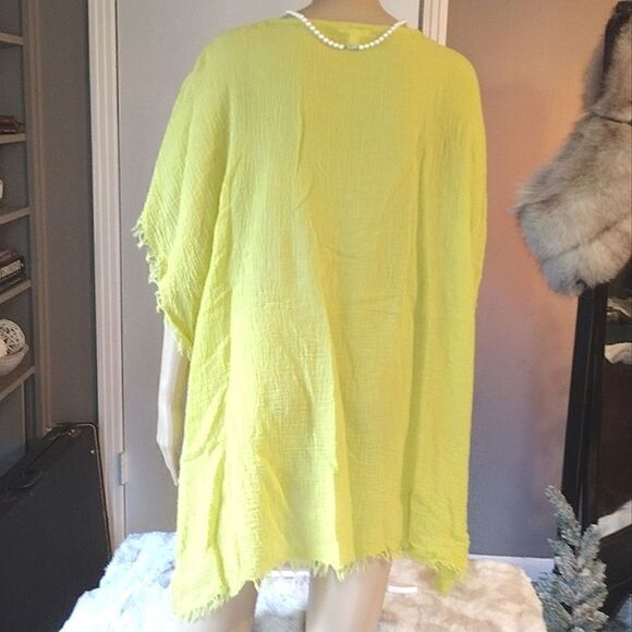 Eileen Fisher Women's OS Solid Yellow Sleeve Fringe Shawl Made in Italy - Picture 4 of 10